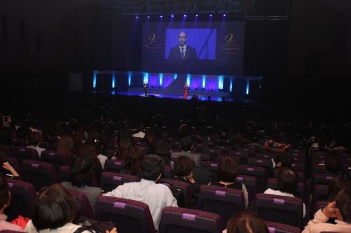 全国から2300人が参集した9周年イベントの様子